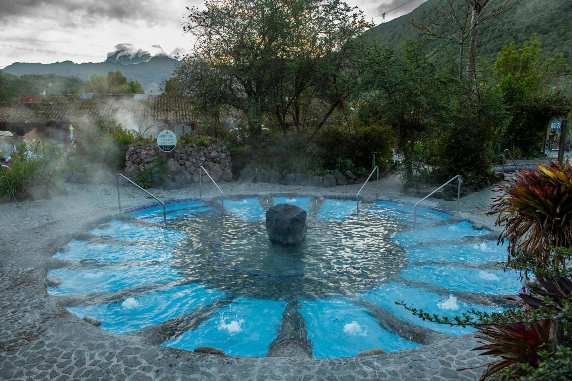 Termas De Papallacta Eksteriør bilde Hot springs in Baños