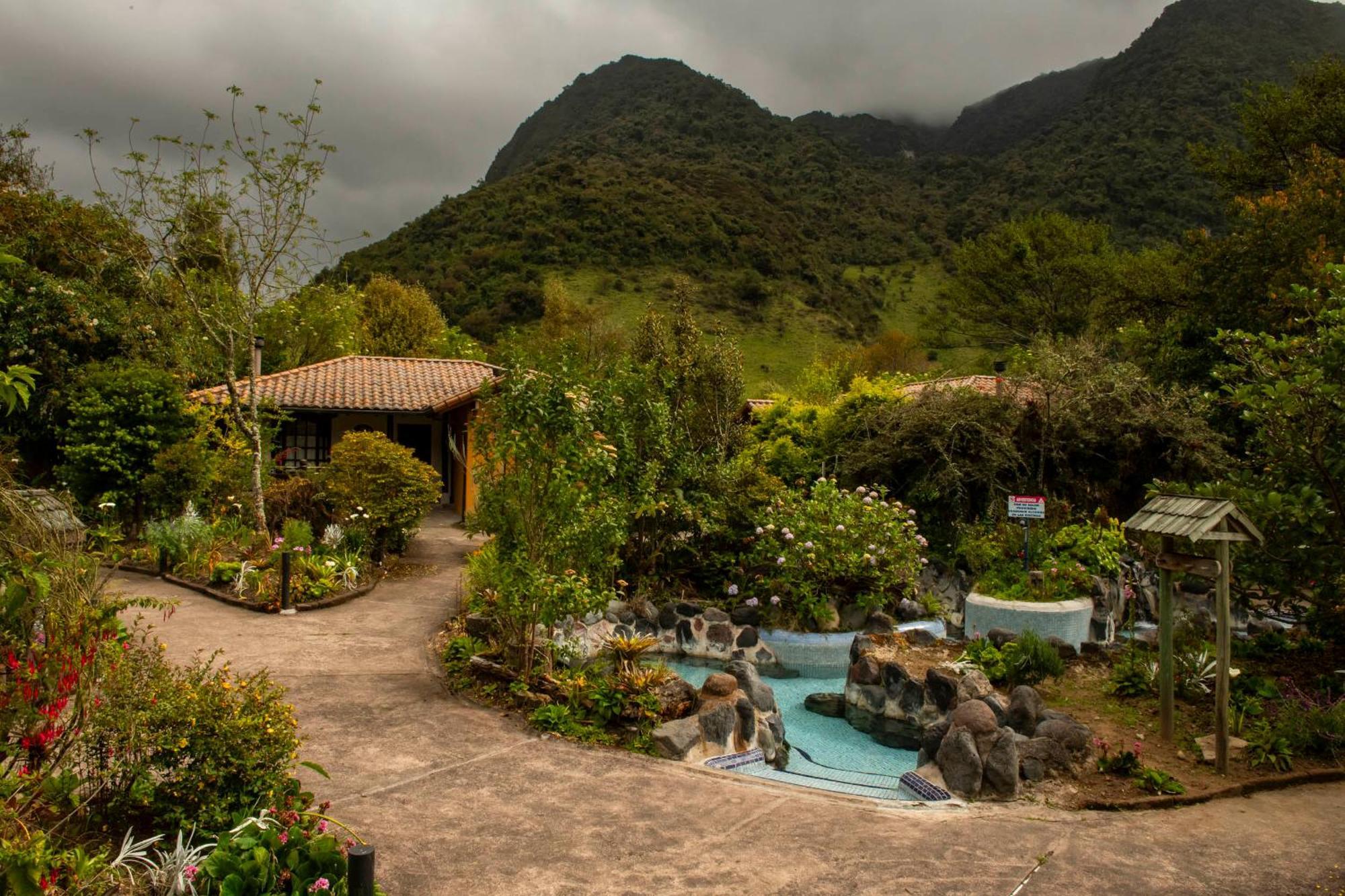 Termas De Papallacta Eksteriør bilde Hot springs in Baños