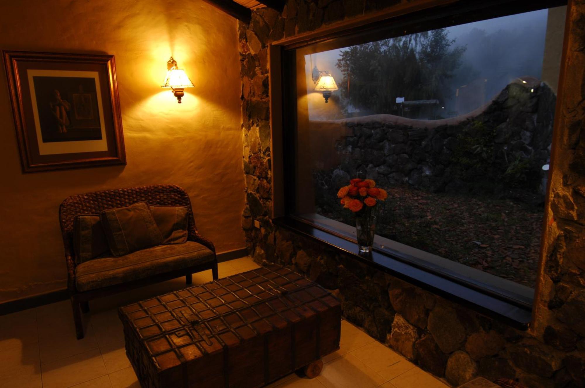 Termas De Papallacta Eksteriør bilde Interior of the Inn at Sedona
