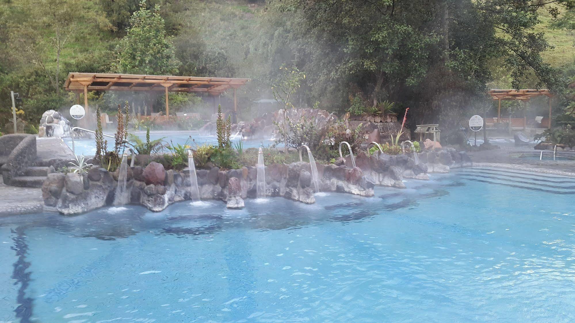 Termas De Papallacta Eksteriør bilde Thermal water at the thermal baths in Bad Radkersburg